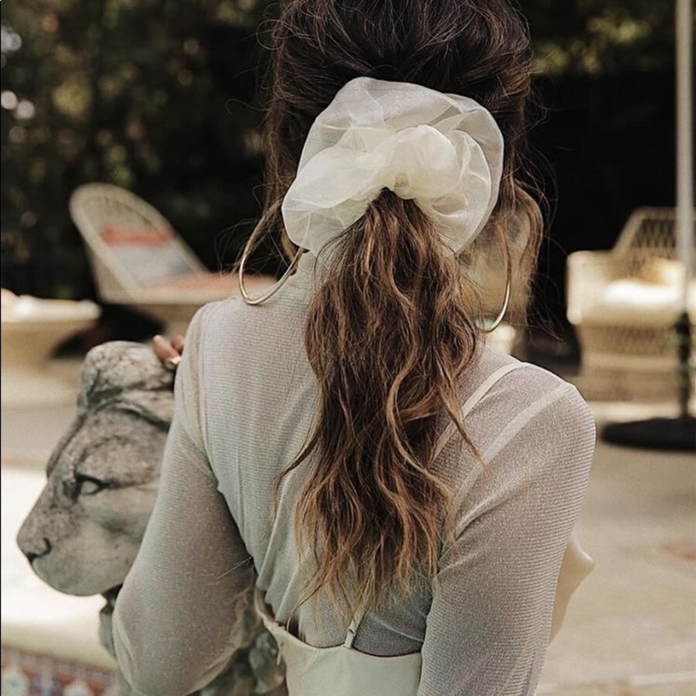2 for $25 ✨ Giant Organza Scrunchie